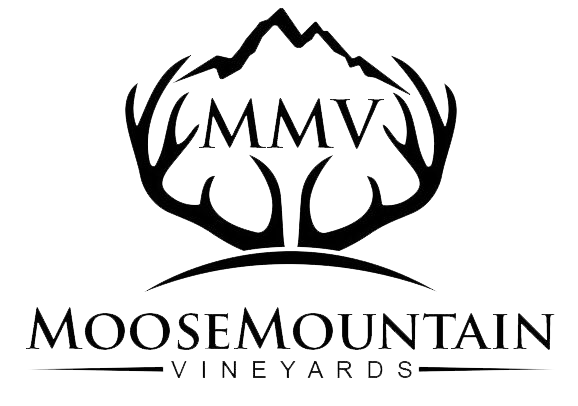 Moose Mountain Vineyards Logo (Link to homepage)